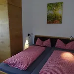 Alte Schreinerei Decent יונגהולץ